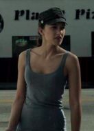 把愛寫在她的手臂上