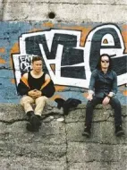 電影年輕人在此海報