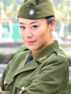 秦可（尹媗飾演）