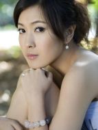 中島良子（江佳奇飾演）