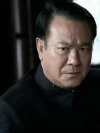 張子全（李修賢飾演）