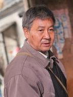 佟林（馬少驊飾演）