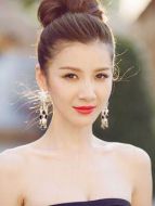 孟香蘭（徐立飾演）