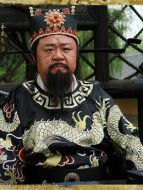 包拯（梁冠華飾演）