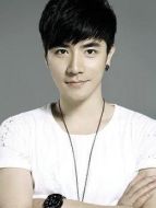 羅成（鄧寧飾演）