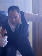 彭振山（張鐵林飾演）