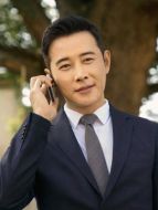 關濤（羅晉飾演）