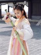 伏天香（胡靜飾演）