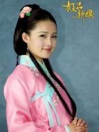 唐荳荳（李沁飾演）