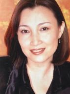 于秋玲（杜鶴飾演）