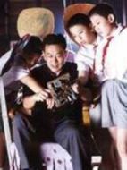 雙筒望遠鏡海報