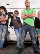 白面包車男子第一季劇情介紹(1-6全集)